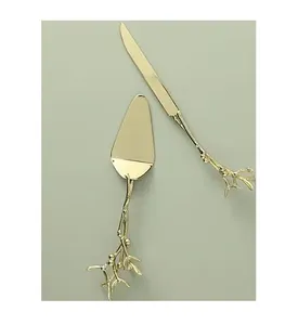 Elegante Juego de Servir de Metal para Pastel y Queso, Ideal para Bodas y Reuniones Familiares Festivas con un Diseño Atemporal - Product Image 1