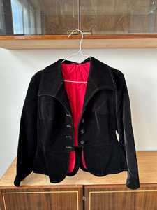 Blazer Vintage de Terciopelo Negro: Corte Peplum, Estilo (Tallas S-M) - Product Image 3