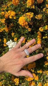 Bague en argent sterling 925 plaqué or avec moissanite sertie clos, faite à la main, bijou de fiançailles traditionnel pour femmes et hommes - Product Image 3