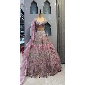 Lehenga Choli Rosa de Diseñador Bewafa para Fiestas, Talla M, con Bordado de Lentejuelas - Product Image 4
