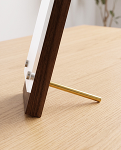 Support publicitaire moderne en bois économique avec panneau en acrylique pour les milieux de la vente au détail et de l'hôtellerie - Product Image 5