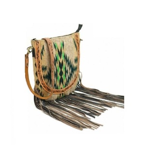 Bolso de Hombro Estilo Hobo con Flecos de Cuero y Lana, Diseño Suroeste para Mujer |   Bolso Bandolera Estilo Boho Hecho a Mano |   India Export Plus - Product Image 3