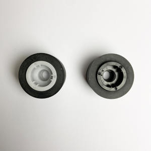 Découpe et moulage de précision personnalisés Rouleaux en caoutchouc Caractéristiques spécifiques Traitement pour la couverture du produit - Product Image 3