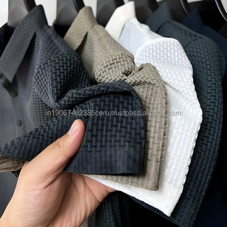 เช่นเดียวกับภาพ