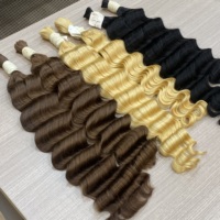 Cheveux indiens bruts bouclés, vague d'eau profonde, extensions de cheveux en vrac, cheveux humains pour tresses, double trame