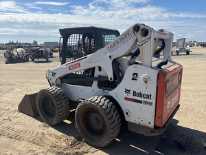 Cargadora Compacta S740 2022 de Dos Velocidades y Alto Flujo con Cabina Cerrada, Máquina de Construcción de Alto Rendimiento con Capacidad de Carga Nominal de 200 Toneladas - Product Image 3