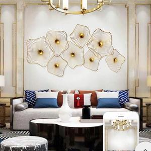 Ensemble de 8 décorations murales en métal doré faites à la main, parfaites pour la salle à manger familiale, les chambres d'hôtes, la décoration et les événements, en provenance d'Inde. - Product Image 6