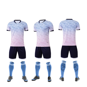 Conjunto de Uniforme de Fútbol Personalizado de Alta Calidad para Hombre, Equipación de Entrenamiento, Impresión por Transferencia de Calor, Secado Rápido, Logotipo Personalizado - Product Image 6
