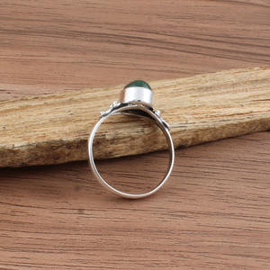 Anillo de Plata de Ley con Jade Verde Natural, Joyería Minimalista con Piedra de la Suerte, Anillo Clásico de Boda para Mujer - Product Image 5
