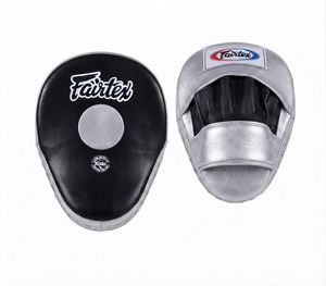 นวมซ้อม Fairtex แบบสั่งทำพิเศษ คุณภาพสูง ผลิตจากหนังแท้ 100% แผ่นซ้อมเตะสำหรับฝึกซ้อมมวย สำหรับผู้ใหญ่ - Product Image 1