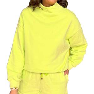 Pull à col roulé pour femme, sweat-shirt basique imprimé uni, décontracté, moderne, confortable, coupe ajustée, logo sur le devant, 100% coton - Product Image 1