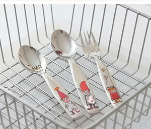 Collection de couverts en métal avec poignées à motifs de personnages ludiques, parfaites pour les repas d'enfants et une utilisation de table fantaisiste - Product Image 4