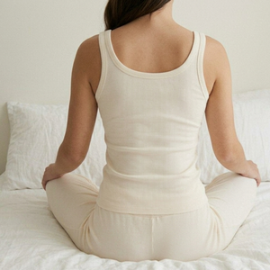 Ensemble de pyjamas d'été en bambou pour femmes, ensemble confortable pour se détendre, ensemble de vêtements de nuit à boutons, ensemble sans manches - Product Image 4