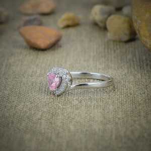 แหวนเงินแท้ 925 ประดับคุนไซต์สีชมพูธรรมชาติ ตกแต่งด้วยเพทายสีขาว งานแฮนด์เมด เครื่องประดับอัญมณีชั้นดี ของขวัญ - Product Image 5