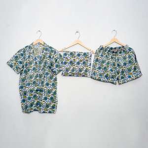 Ensemble de pyjama court élégant pour femme, imprimé floral, col en V, 100 % coton pur, respirant, doux, avec cordon de serrage, fermeture, été - Product Image 4