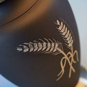 URNAS DE METAL HECHAS A MANO PARA CENIZAS URNA DE CREMATION DE LATÓN VENDEDOR AL POR MAYOR DE ARTÍCULOS FUNERARIOS - Product Image 5