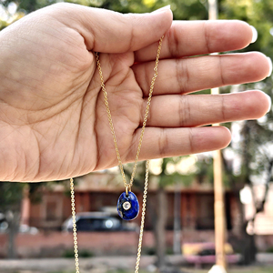 Pendentif en lapis-lazuli naturel en forme d'œuf, best-seller, avec accent de zircon cubique minuscule serti sous clos, plaqué or, collier minimaliste. - Product Image 6