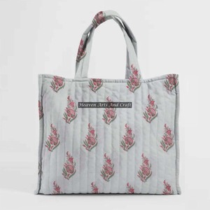 Sac matelassé à bandoulière de grande capacité à imprimé personnalisé, sacs fourre-tout matelassés de luxe en coton matelassé Sac à main personnalisable - Product Image 1