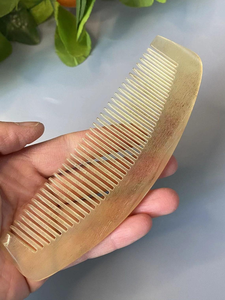 Peine de Cuerno de Vaca Auténtico Antiestático para Hombre, Diseño Náutico, Pulido, de Alta Calidad para Alisar el Cabello - Product Image 6