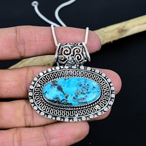 Colgante de Cadena con Forma de Corazón de Turquesa: Collar de Plata de Ley 925, Joyería de Diseño Hecha a Mano - Product Image 2