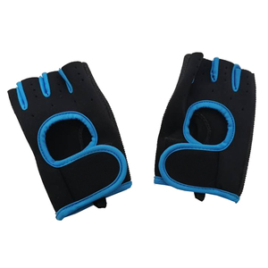 Gants de sport en maille respirante avec logo personnalisé - Gants de musculation sans doigts en gros avec sangles de poignet ajustables pour un ajustement parfait - Product Image 1