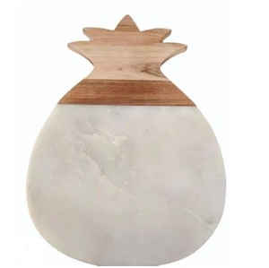 Planche à découper en bois de noyer personnalisée pour fromage, pain ou fruits – Article décoratif - Product Image 6