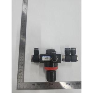 Régulateur de pression pneumatique Koganei R300-03-13 - Équipement et pièces semi-conductrices de renommée mondiale à la fois fiables et durables - Product Image 1