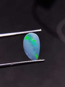 Opale naturelle australienne cabochon, gemme à feu arc-en-ciel et à reflets éclatants, opale noire en vrac pour la vente en gros - Product Image 5