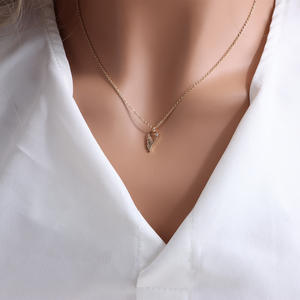 สร้อยคอจี้ปีกนางฟ้าสไตล์เกาหลี เรียบง่าย ใช้งานได้หลากหลาย สำหรับผู้หญิง สร้อยคอจี้ประดับกระดูกไหปลาร้า ดีไซน์หรูหรา - Product Image 2