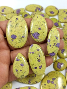 Radha Arts Cabochon en Atlantisite Naturelle Jaune et Violette, Pierre Précieuse Non Montée, 25-40mm, Dos Plat, Poli à la Main, Prix de Gros - Product Image 3