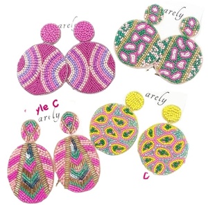 ต่างหูลูกปัดห้อยทำด้วยมือสำหรับสาวๆดีไซน์ใหม่สีสันสดใสปักลายแฟชั่นอินเทรนด์สำหรับงานพิเศษขายส่ง - Product Image 2