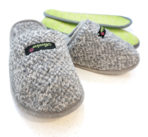 (Pastello) Microfiber Winter Cleaning <b>Slippers</b> (1 Pair) with Replaceable Cleaning Pad - Product Image 1