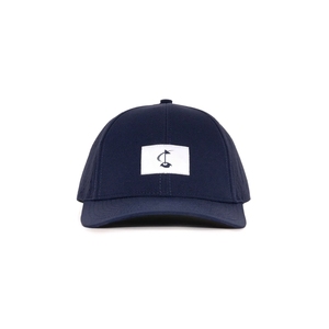 Casquette de golf respirante perforée au laser à marque privée, structurée 5 panneaux, avec patch logo personnalisé, ajustable, haute performance, Vietnam - Product Image 1