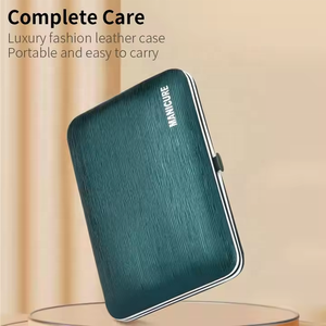 Ensemble de manucure et pédicure haut de gamme, de qualité supérieure, fabriqué sur mesure en acier inoxydable léger, avec emballage personnalisé - Product Image 5