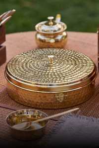 Boîtes à épices en laiton doré, article cadeau, Masala Dabba à 9 compartiments, couvercle martelé, moderne, léger, écologique, qualité alimentaire - Product Image 2