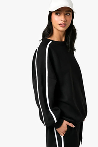 Sudadera Negra de Cuello Redondo para Mujer con Rayas Laterales Blancas, Corte Holgado, Informal, Tejida, Manga Larga, para Todas las Temporadas - Product Image 5