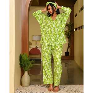 Ensemble 2 pièces en velours côtelé de coton vert pomme doux pour femme, manches longues, taille XS, style décontracté - Product Image 1