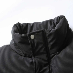 Chaqueta de burbujas gris sólida para hombre, cuello alto, cierre de cremallera, cortavientos, ropa casual de invierno, relleno 100% de fibra de poliéster, corte alto frontal - Product Image 4