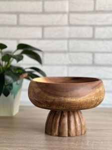 Assiette de service exclusive en bois de manguier fait main de qualité supérieure avec couvercle, design classique, écologique, durable, compatible micro-ondes - Product Image 1