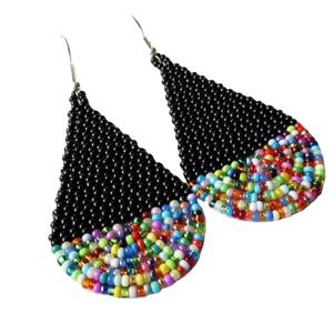 Nouveau modèle de bijoux, perles de graines, broderie fantaisie, broderie de boucles d'oreilles, boucles d'oreilles brodées et boucles d'oreilles indiennes faites à la main - Product Image 1