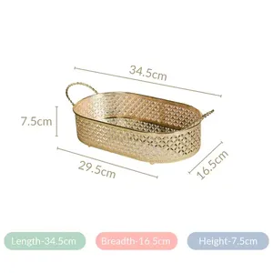 Calentador de buffet redondo con diseño de pétalos reales, acabado en crema y dorado, con pedestal de alambre para catering profesional. - Product Image 2