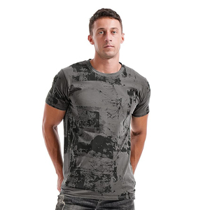 เสื้อยืดคอกลมสีเทาเข้มแบบดิสเทรสวอชสำหรับผู้ชาย ผลิตจากโรงงานในยุโรป เหมาะสำหรับฤดูร้อน - Product Image 3