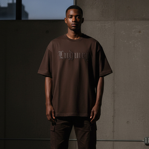 เสื้อยืดโอเวอร์ไซส์สไตล์วินเทจสำหรับผู้ชาย ผ้าคอตตอนหนานุ่ม พิมพ์ลายกราฟิกได้ตามต้องการ ล้างสีแบบแอซิดวอช สไตล์สตรีทแวร์ - Product Image 3