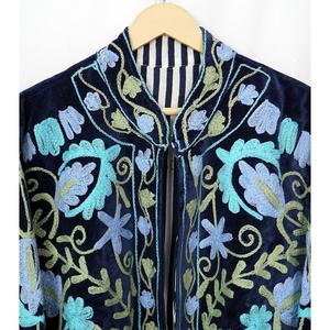 Blazer en velours tricoté respirant, brodé à la main avec motif floral, col et manches longues, 100 % coton, veste de printemps pour femme, vente en gros - Product Image 5