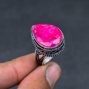 Anillo de Rubí Rojo Facetado, Hermoso y Popular, Hecho a Mano, Chapado en Plata de Ley 925, con Corte de Pera, de Lujo, Calidad Premium, Estilo Vintage - Product Image 2