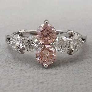 Anillo de Compromiso con Diamantes Rosados de Corte Redondo, 0.21CT Cada Uno, Cultivados en Laboratorio, Oro Blanco de 14K, Regalo de Lujo para Novias - Product Image 5