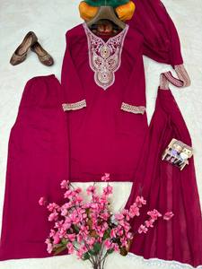 Ensemble Palazzo de Luxe pour Femme, Création de Designer, en Soie Vichitra avec Broderie Zari, comprenant Haut, Palazzo et Dupatta à Double Drapage, Prêt pour la Plage - Product Image 2