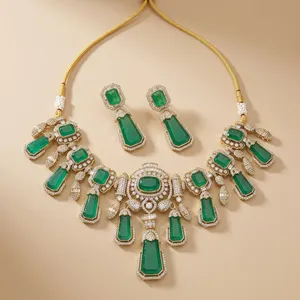 Ensemble de collier Kundan Polki vert de luxe avec boucles d'oreilles assorties, plaqué or, bijoux de mariage indiens traditionnels pour femmes - Product Image 3