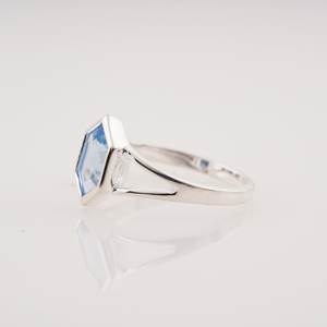 Bague de Fiançailles de Luxe Vintage en Aquamarine Hexagonale, Sertie Clos, Bague de Promesse Délicate, Pierre de Naissance de Juin, Plaqué Or 14K, Cadeau - Product Image 2