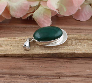 Breloques Druzy Vert Soleil Naturel en Argent Sterling 925 Plaqué Platine, Sertissage clos, Chaîne vintage artisanale en pierres précieuses bandées - Product Image 4